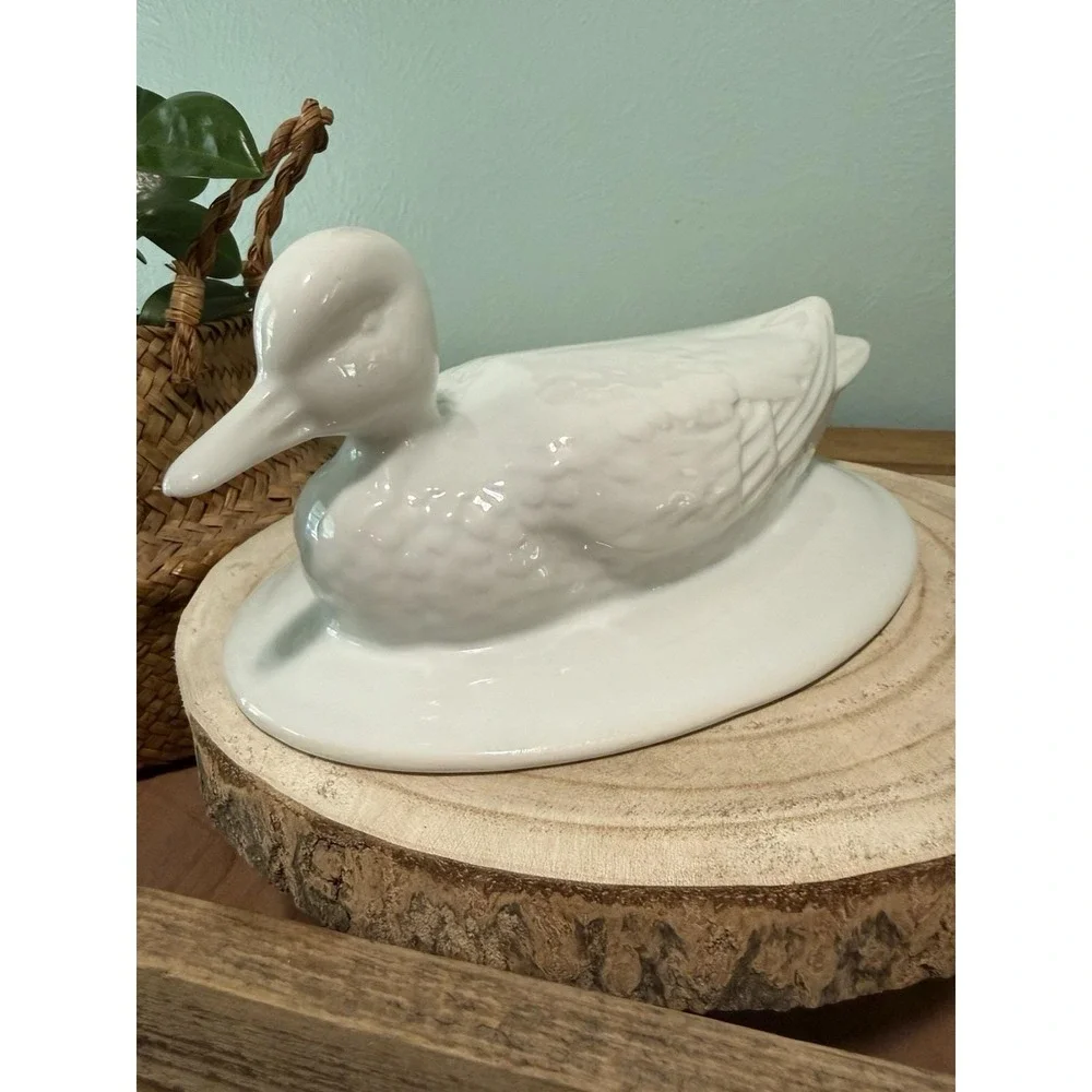 Vintage BIA Cordon Bleu White Duck Casserole Dish